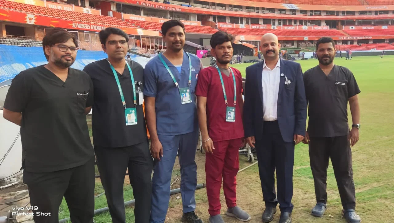 Dr. Manoj Kumar Gudluru with Sunrisers Hyderabad