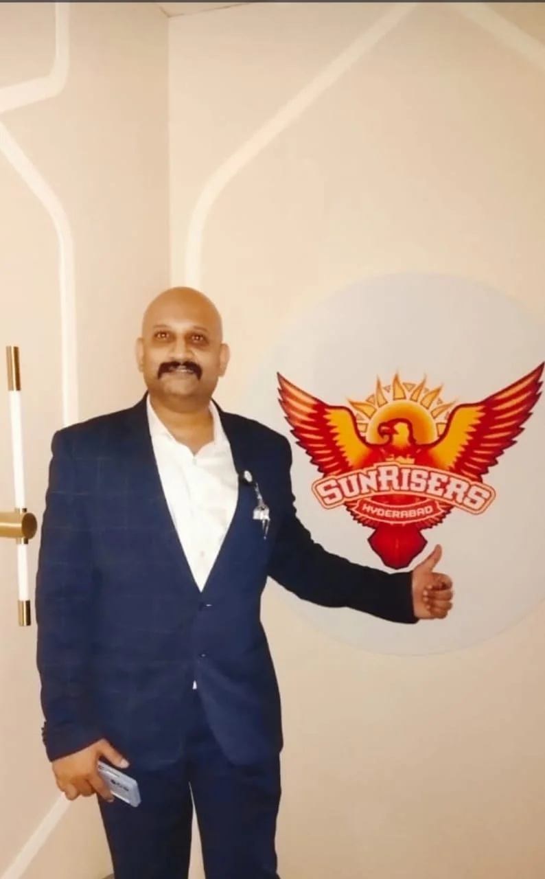 Dr. Manoj Kumar Gudluru with Sunrisers Hyderabad